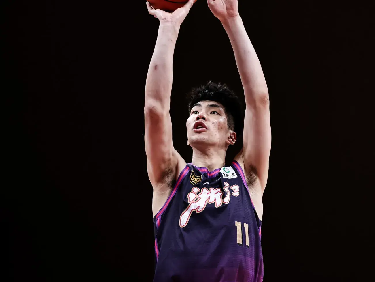 此前丁伟在, img, src 此前丁伟在, img, src